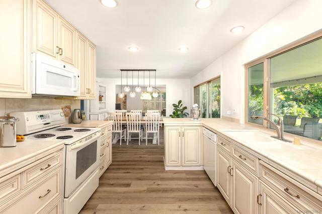 4113 Calgary Ave, San Diego CA: https://media.crmls.org/mediaz/744e94e7-e2d6-4dca-8494-26988254cd51.jpg