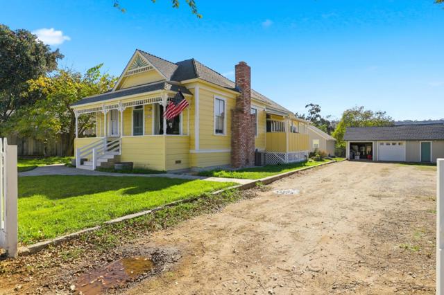 6750 F Street, Tres Pinos CA: https://media.crmls.org/mediaz/744fa811-4339-4f1a-b01d-0040c46caa5e.jpg