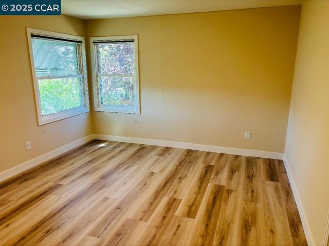 1011 Harbor View Dr, Martinez CA: https://media.crmls.org/mediaz/744fb225-095f-42a3-af3c-855549b5fff9.jpg