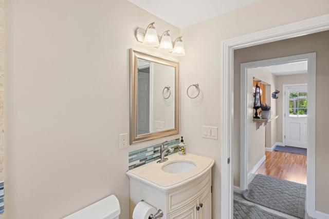 10 Boronda Way, Del Rey Oaks CA: https://media.crmls.org/mediaz/744fd0da-951d-4674-91ea-1e43e18313e2.jpg