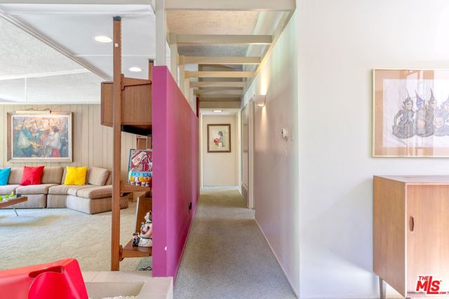 7545 Kimdale Lane, Los Angeles CA: https://media.crmls.org/mediaz/744fdb20-8564-4532-ad99-6109a97faa29.jpg
