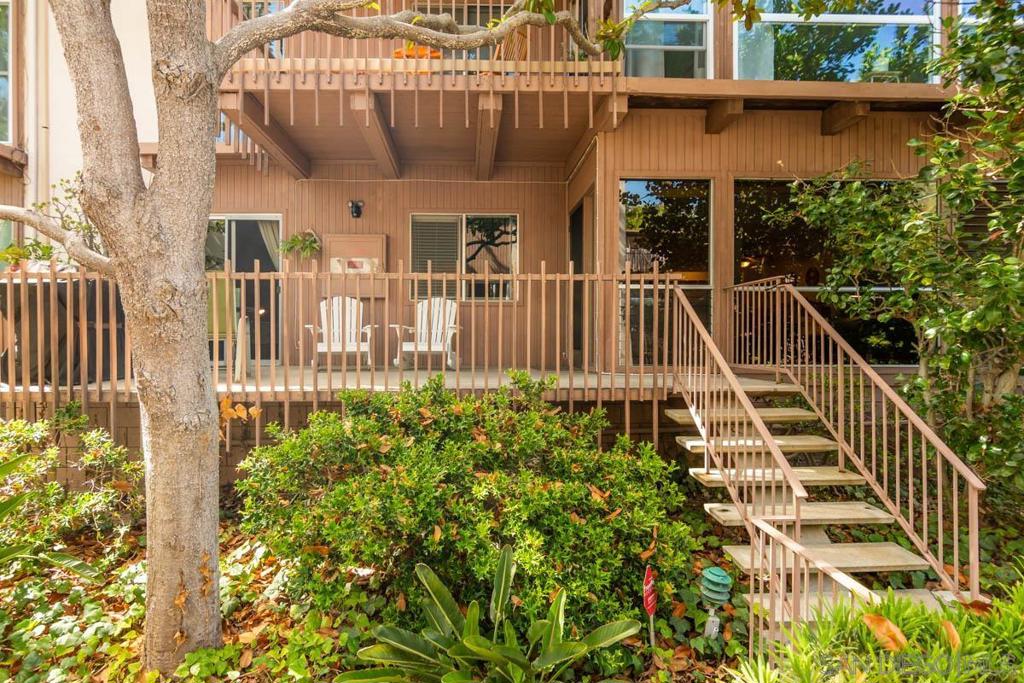 2604 Torrey Pines Rd C12 La Jolla, California Just minutes to the Beach! La Jolla Shores is only a few minutes away from this open floor plan, well maintained and updated 2 bed., 2 bath. home. Enjoy the So Cal coastal lifestyle this spacious, open floor plan condo offers. Located in a park-like setting with large deck/patio that is a great spot to sit and relax. This home boasts lots of storage, including a large closet in the interior, storage on the deck and another unit in community area. La Jolla Racquet Club offers tennis courts, pool, spa, and clubhouse. So conveniently close to La Jolla Shores, La Jolla Village, I5 and so much more that living by the coast offers. Complex Features: ,,,, Equipment: Dryer, Range/Oven, Washer Sewer: Sewer Connected Topography: LL