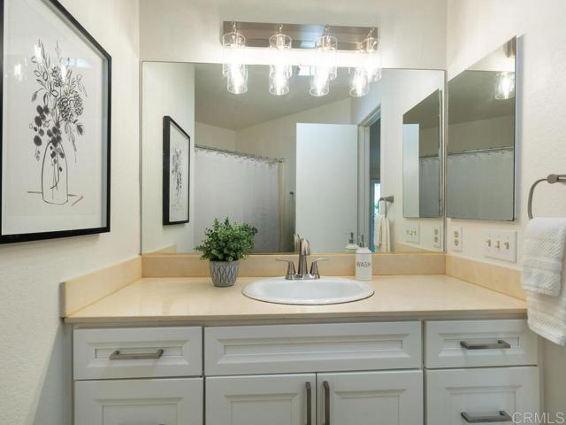 Detail Gallery Image 6 of 32 For 7263 Camino Degrazia #31,  San Diego,  CA 92111 - 2 Beds | 2 Baths