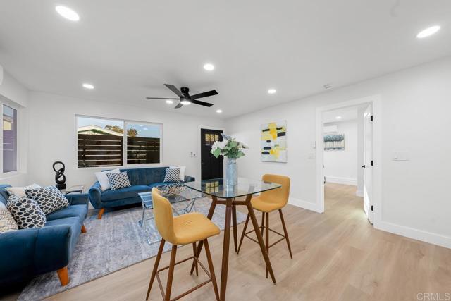 Image 31 of 42 For 7118 Stanford Ave.