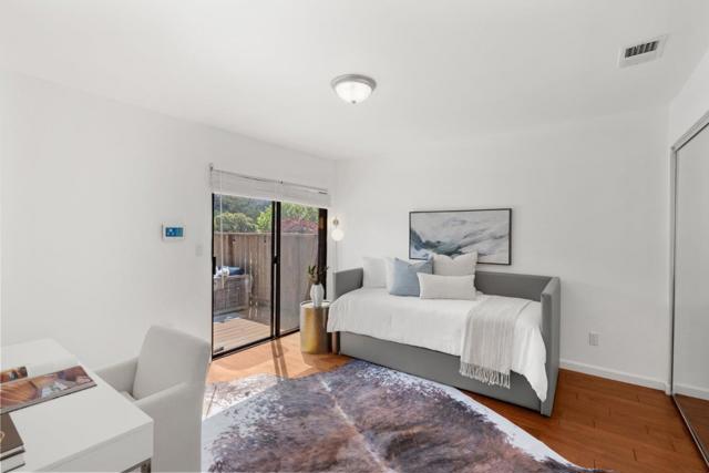 278 Beachview Avenue, Pacifica CA: https://media.crmls.org/mediaz/745325c3-ce2c-468d-90d5-501fe40ccbd6.jpg