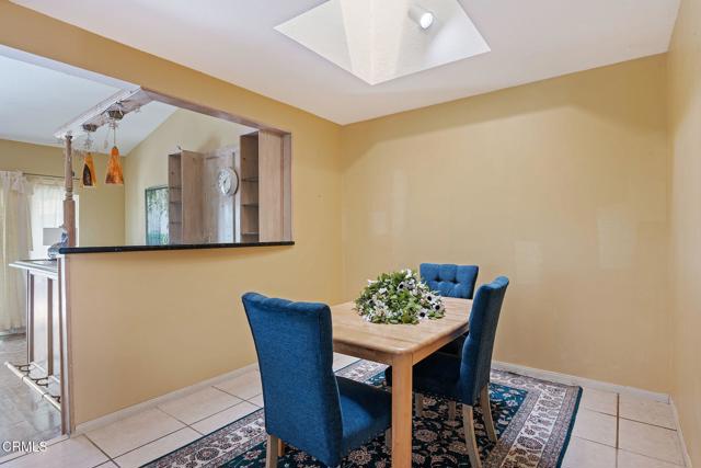 Detail Gallery Image 8 of 35 For 4078 Bending Oak Ct, Moorpark,  CA 93021 - 3 Beds | 2/1 Baths