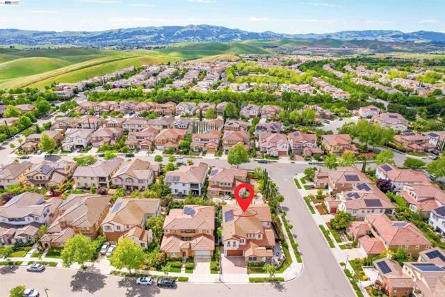 Image 9 of 56 For 7800 Kennard Ln