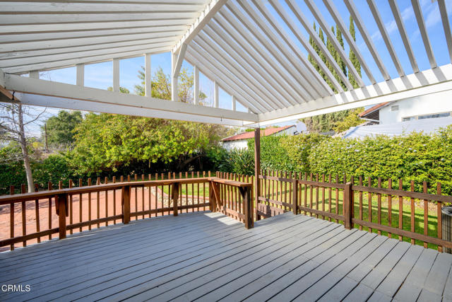 4917 Angeles Crest Highway, La Canada Flintridge CA: https://media.crmls.org/mediaz/74543d6a-e6a1-487d-8dbf-9b7bd87396d6.jpg