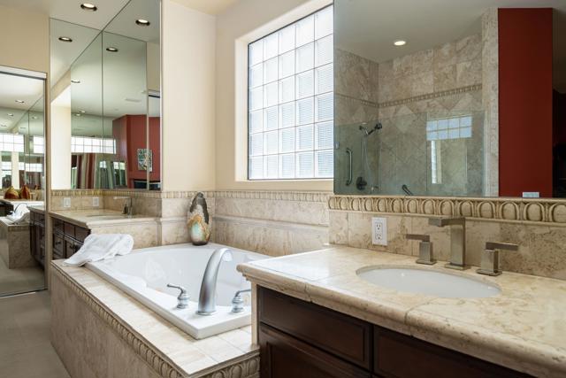 1 Birkdale Circle, Rancho Mirage CA: https://media.crmls.org/mediaz/7454967d-bfbe-4747-8db5-58207d739edd.jpg