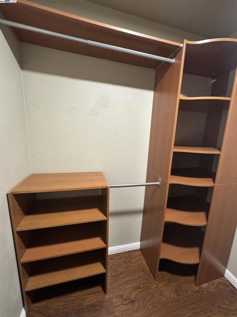 7765 Canyon Meadow Cir, Pleasanton CA: https://media.crmls.org/mediaz/7454f6af-8e6a-4a09-a56b-57939cab0340.jpg