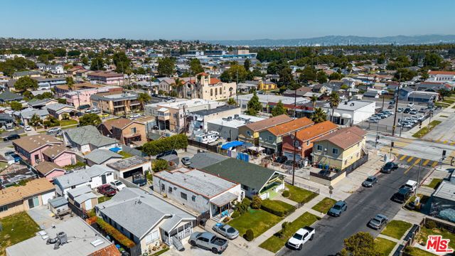 5415 5th Avenue, Los Angeles, California 90043, 3 Bedrooms Bedrooms, ,1 BathroomBathrooms,Single Family Residence,For Sale,5th,23296009