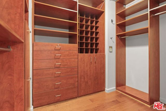 2170 Century Parkway, Los Angeles CA: https://media.crmls.org/mediaz/74569eb5-7075-4bc6-a16e-7fa3091170a0.jpg