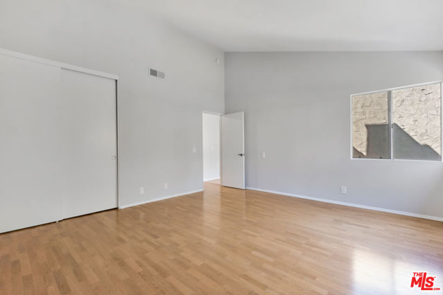 603 Racquet Club Lane, Thousand Oaks CA: https://media.crmls.org/mediaz/7456ff52-26b6-4e57-ad75-b8ba2f058c58.jpg