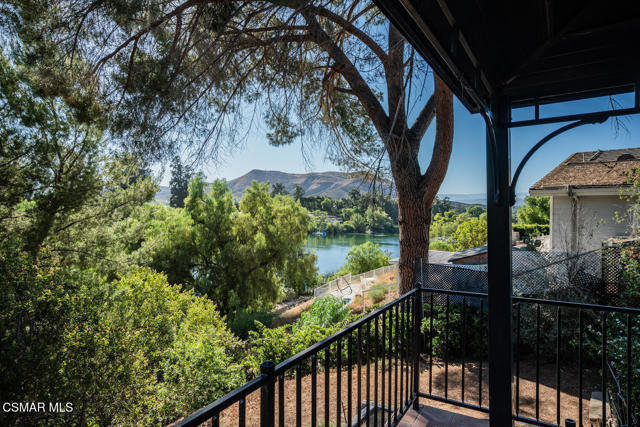 356 Laguna Terrace, Simi Valley CA: https://media.crmls.org/mediaz/74579a96-7087-4b5d-ac84-c455c25b9620.jpg