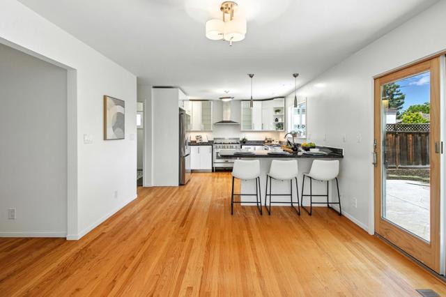 268 S Bernardo Avenue, Sunnyvale CA: https://media.crmls.org/mediaz/7457c3b3-2e38-45ca-a043-8f29d5adcc5d.jpg