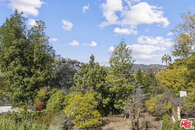 2383 Panorama Terrace, Los Angeles CA: https://media.crmls.org/mediaz/74582e01-d5f6-44e7-9a67-2f3b01911a29.jpg