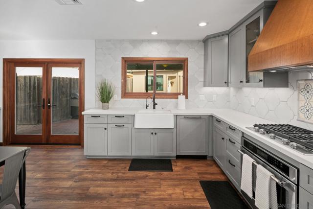 4407 Dakota Drive, San Diego CA: https://media.crmls.org/mediaz/74589e75-a280-4ac0-8418-9cb5ffbd9468.jpg