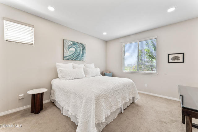 4543 Silverbell Circle, Moorpark CA: https://media.crmls.org/mediaz/745977c8-3b8c-4ba2-b2d2-d57a662ff5ec.jpg