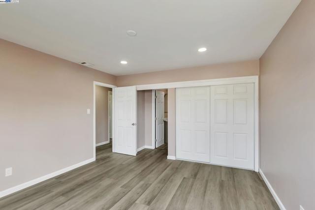 6547 Dairy Ave, Newark CA: https://media.crmls.org/mediaz/7459ea24-c0cd-49be-aaff-f2711ae0ce38.jpg