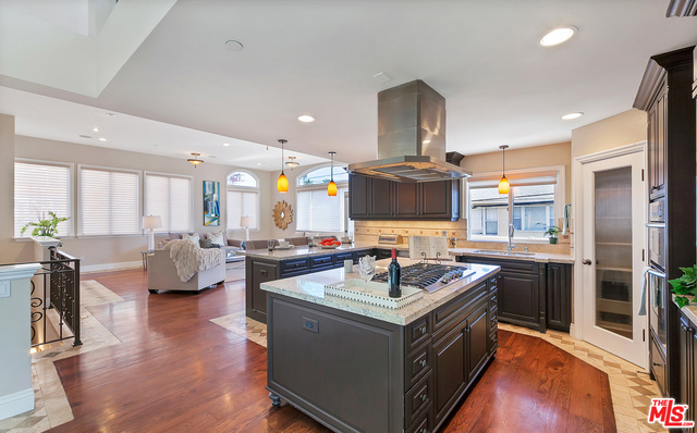 814 ESPLANADE, Redondo Beach, California 90277, 3 Bedrooms Bedrooms, ,3 BathroomsBathrooms,Residential,Sold,ESPLANADE,17205676