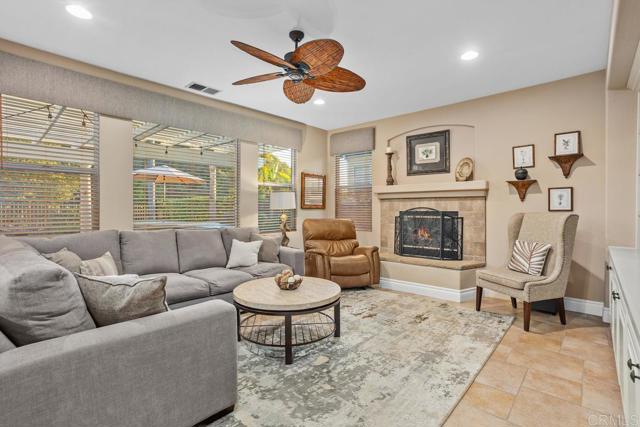 Detail Gallery Image 17 of 58 For 1122 via Vera Cruz, San Marcos,  CA 92078 - 5 Beds | 3 Baths