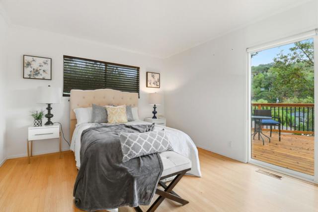 20 Brookmont Circle, San Anselmo CA: https://media.crmls.org/mediaz/745a578b-cb34-4c69-b16e-355266e26c37.jpg