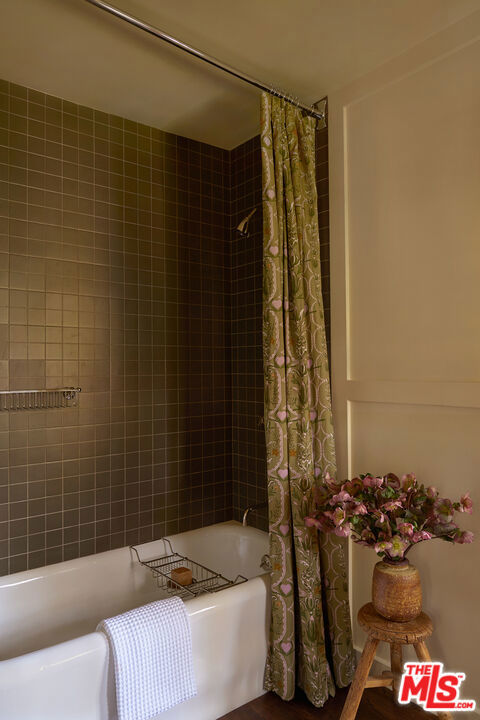 Image 21 of 35 For 1960 Escarpa Drive