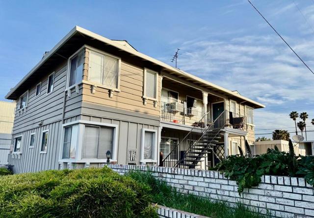 2335 Monroe Street, Santa Clara CA: https://media.crmls.org/mediaz/745bfba1-9b47-49ca-9cad-ac6a020029d8.jpg