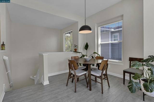 4605 Keller Ridge Dr, Clayton CA: https://media.crmls.org/mediaz/745d1e5c-166e-4b4d-a184-f8018268a929.jpg