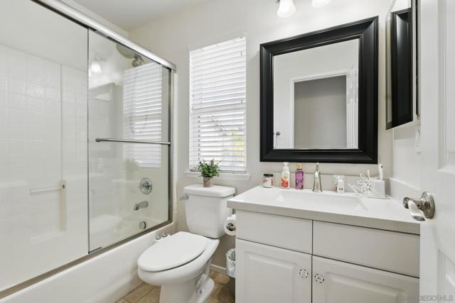 2855 Bear Valley Rd, Chula Vista CA: https://media.crmls.org/mediaz/745da422-b076-484b-baf8-24a430636885.jpg
