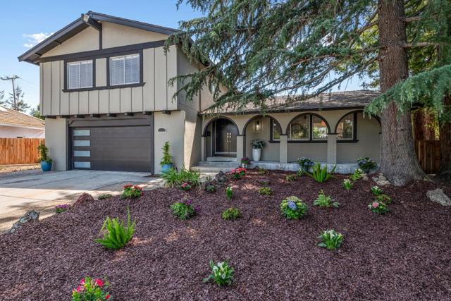 6843 Dalmeny Court, San Jose CA: https://media.crmls.org/mediaz/745dd4a5-9442-4bd0-8e6a-162ed92d29a6.jpg