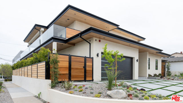461 Chabela Drive, Manhattan Beach CA: https://media.crmls.org/mediaz/745e91c2-d0c7-4583-9bde-9bb5f7fea854.jpg