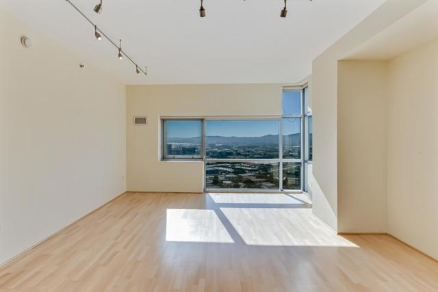 1 Mandalay, South San Francisco CA: https://media.crmls.org/mediaz/745ed8a0-68eb-4556-9dfb-4e1e20f4fe4c.jpg