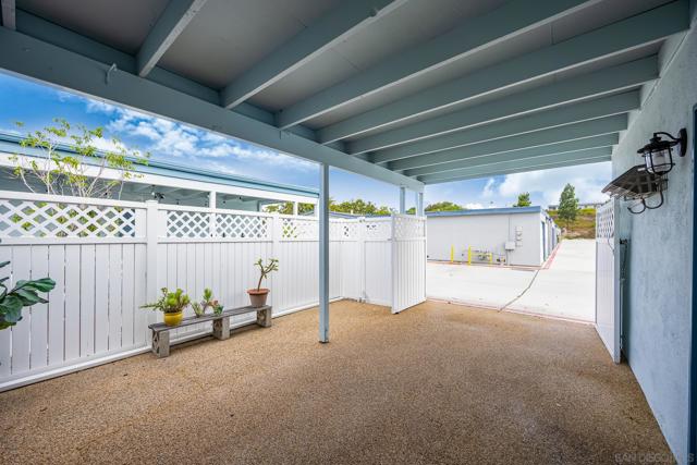 3839 Vista Campana S, Oceanside CA: https://media.crmls.org/mediaz/745f37c7-2a79-4660-b801-e3911ebf1066.jpg