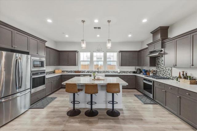 604 Matterhorn Court, Marina CA: https://media.crmls.org/mediaz/745fcdef-718e-4af2-a6e7-6eced9a7bbdb.jpg