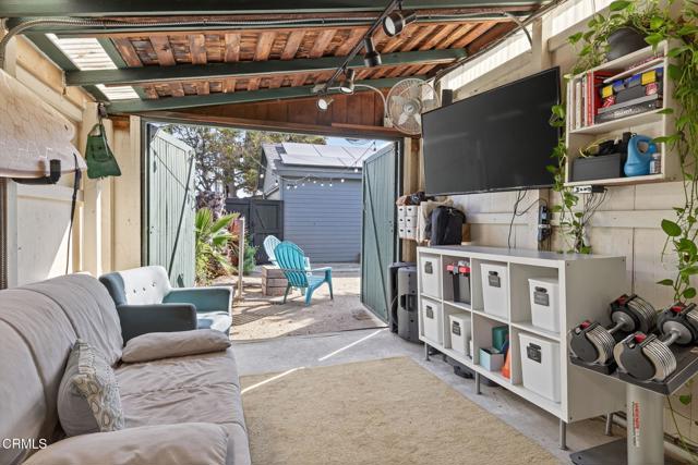 Detail Gallery Image 59 of 79 For 407 Magnolia Ave, Oxnard,  CA 93030 - 5 Beds | 2 Baths