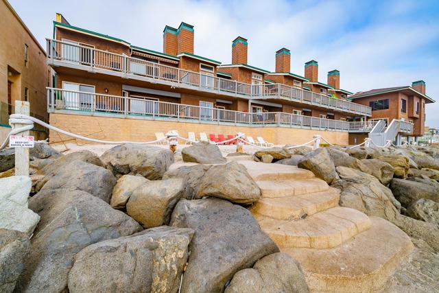 Detail Gallery Image 13 of 46 For 1445 Pacific St #H,  Oceanside,  CA 92054 - 1 Beds | 2 Baths