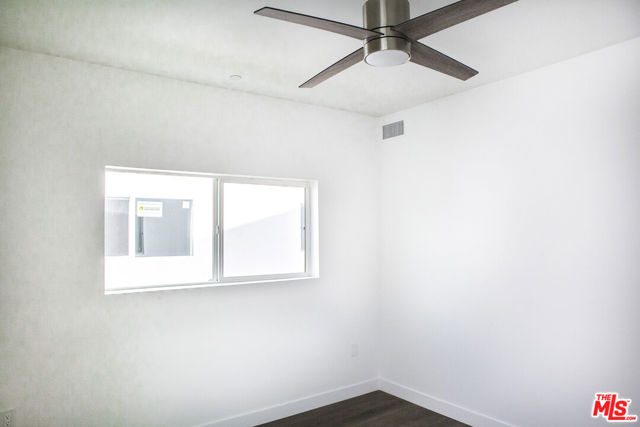 11503 S New Hampshire Avenue, Los Angeles CA: https://media.crmls.org/mediaz/74614128-bf62-48c8-8f3a-8888b2a53b9c.jpg