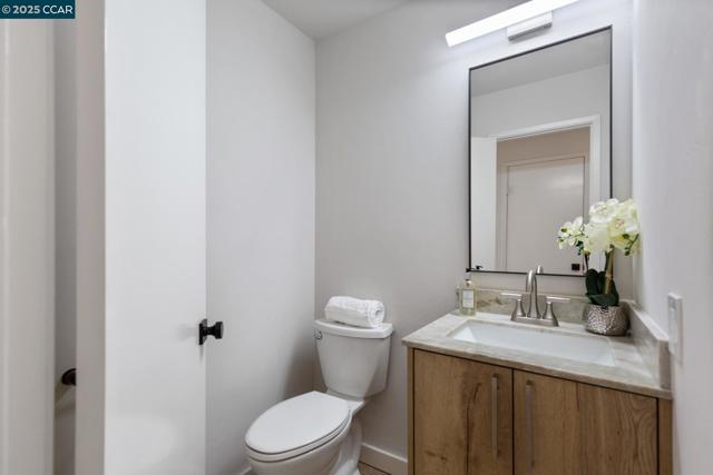 865 El Cerro Blvd, Danville CA: https://media.crmls.org/mediaz/74624192-7ba4-4e8f-ae9b-ae53a17e7874.jpg
