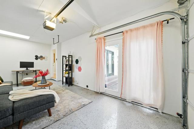 6532 Claremont Avenue, Richmond CA: https://media.crmls.org/mediaz/7463bbac-59f6-4737-be0f-72f7c3fca51c.jpg