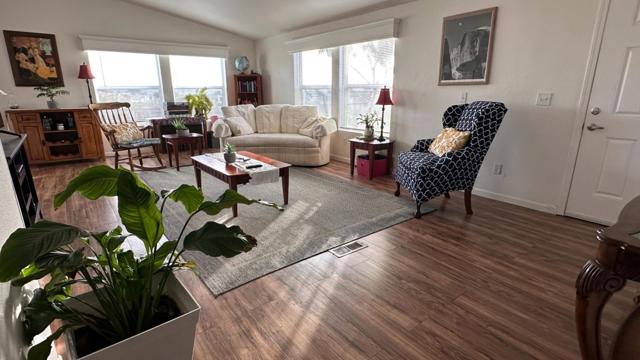 1900 California Highway 1, Moss Landing CA: https://media.crmls.org/mediaz/7464da08-4f60-49de-a8c8-e3c0c6c45dd6.jpg