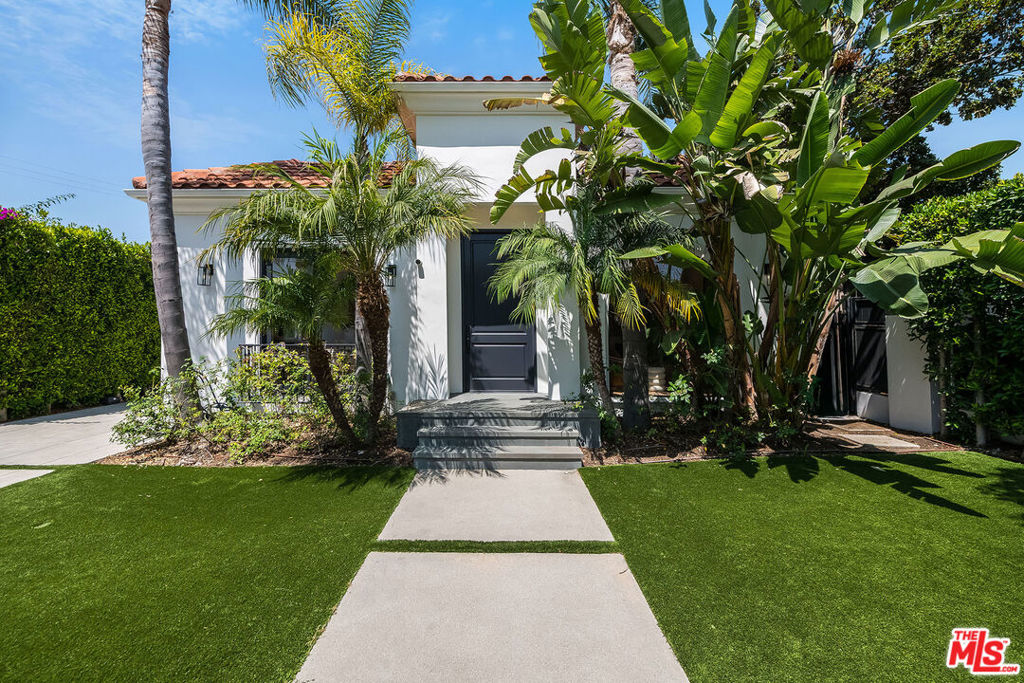 607 N La Jolla Avenue