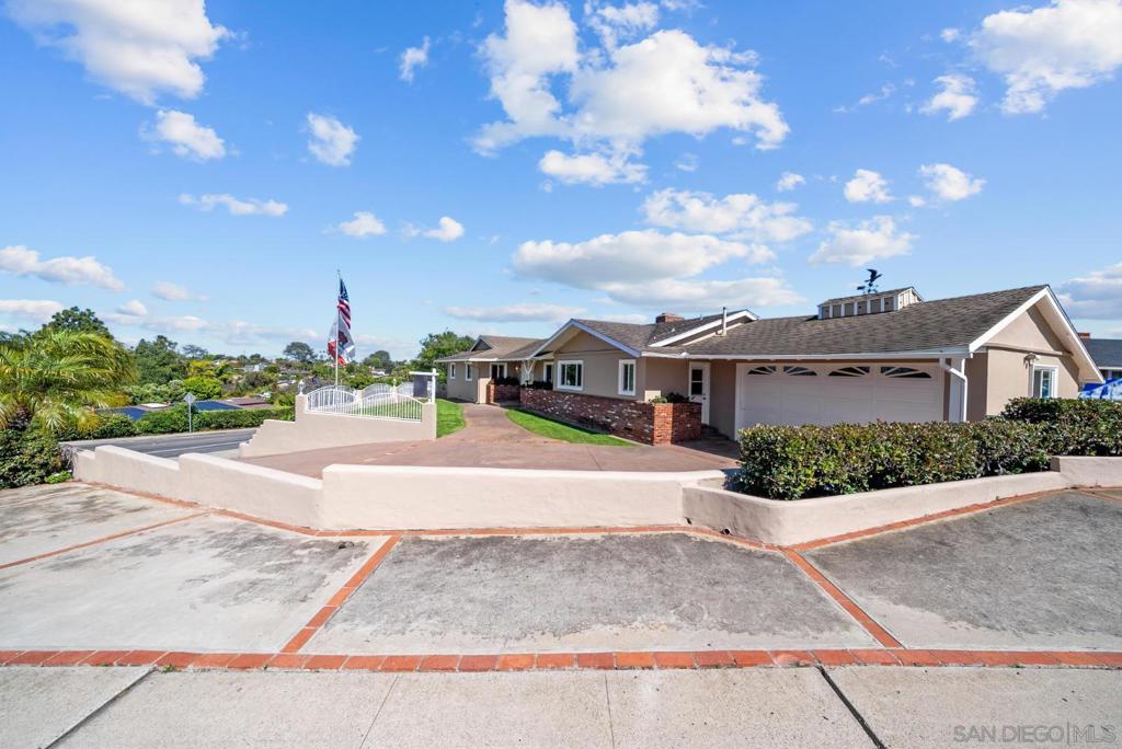 1261 Catalina - photo 2