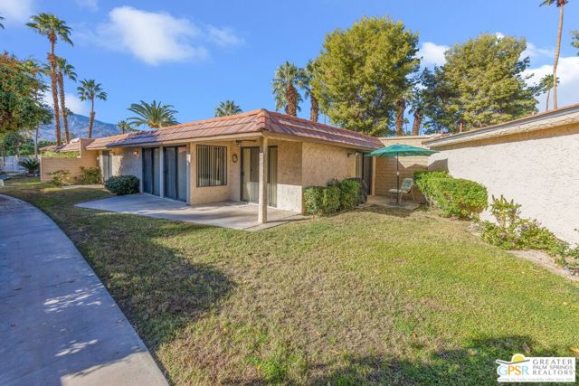 68541 Calle Alcazar, Cathedral City CA: https://media.crmls.org/mediaz/7466e518-9e10-4640-b6e2-7406bfc771c1.jpg