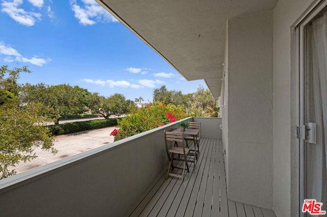 5443 1/2 Village, Los Angeles CA: https://media.crmls.org/mediaz/7467adaf-d710-4791-aa4c-db97212349b3.jpg