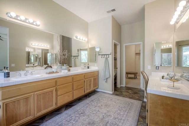 Detail Gallery Image 30 of 30 For 1701 Hilo Dr, Vista,  CA 92081 - 3 Beds | 2/1 Baths