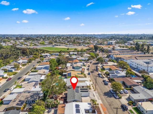 3449 Marathon Drive, San Diego CA: https://media.crmls.org/mediaz/7468177f-07ab-4cd6-9806-7c1f40722e2d.jpg