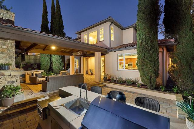 Detail Gallery Image 5 of 43 For 6591 Halite Place, Carlsbad,  CA 92009 - 5 Beds | 5/1 Baths