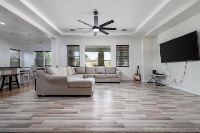 40828 Paganini Drive, Indio CA: https://media.crmls.org/mediaz/7468ab2f-fa5f-4ef9-a0cd-13ee6caf55e2.jpg