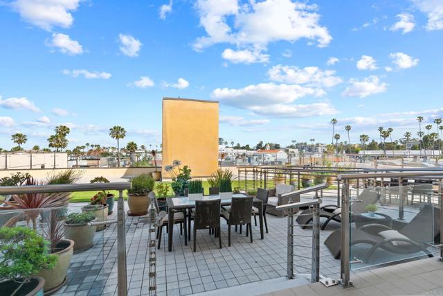 Detail Gallery Image 13 of 31 For 550 Seagaze Dr #19,  Oceanside,  CA 92054 - 1 Beds | 1 Baths